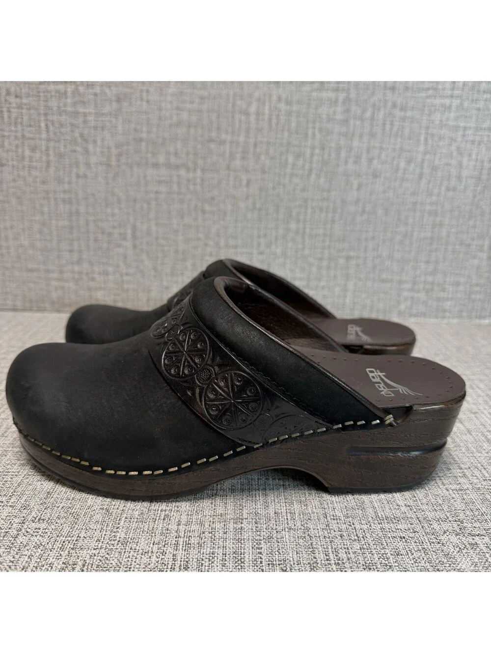 Dansko Shoes Womens Sz 37 Black Leather  Slip On Mule Clogs Saundra Nubuck